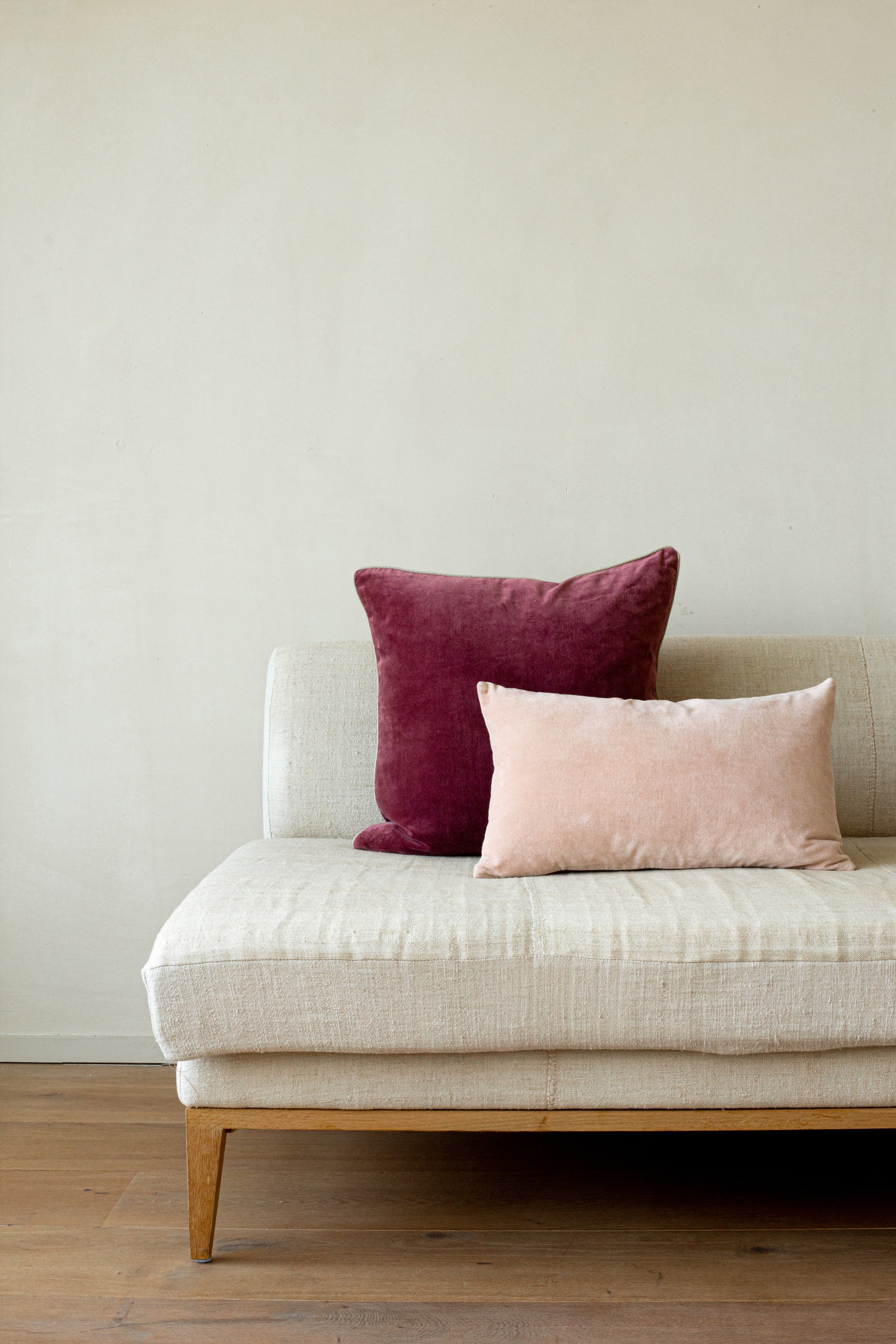 Unari Velvet Cushion | Pomegranate