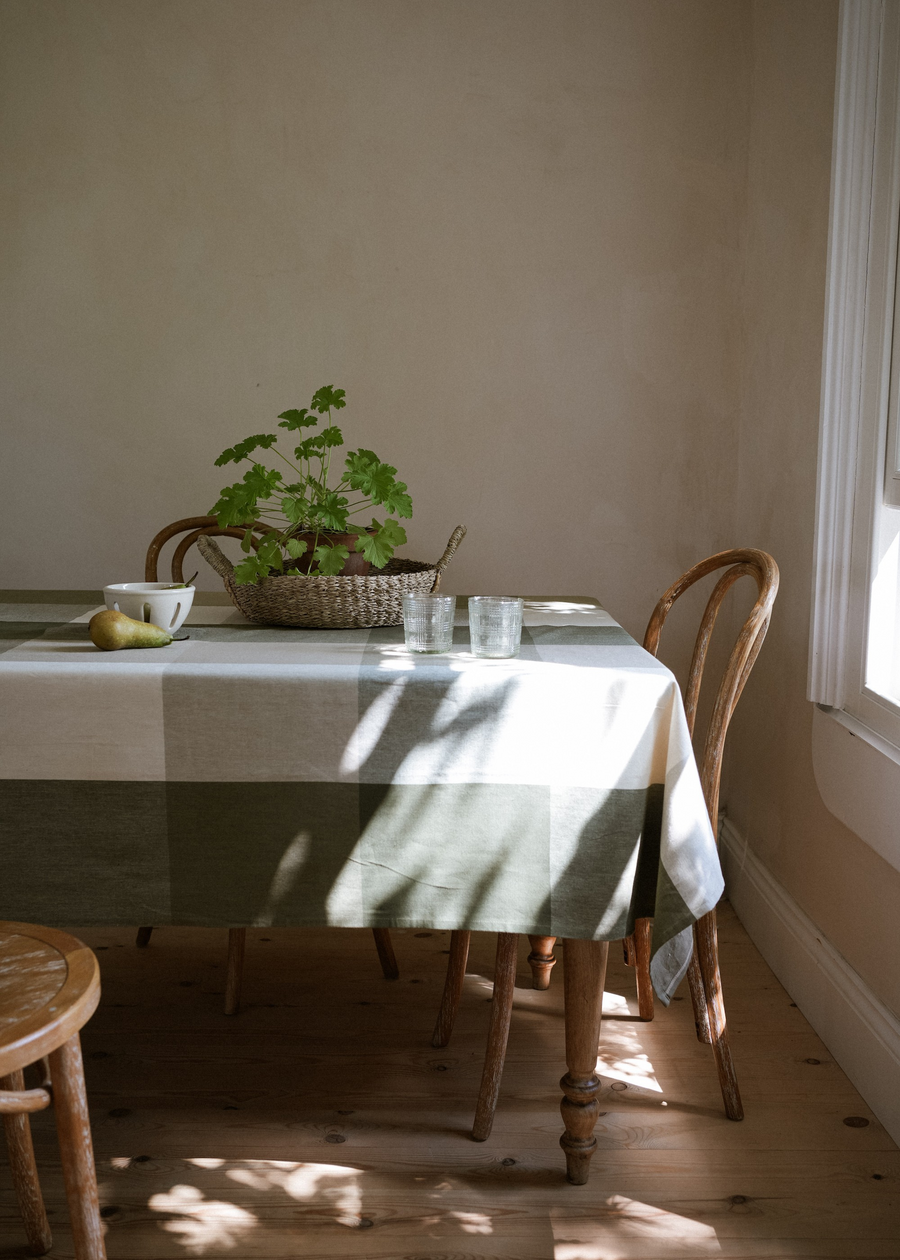 Herb Giant Check Tablecloth Green